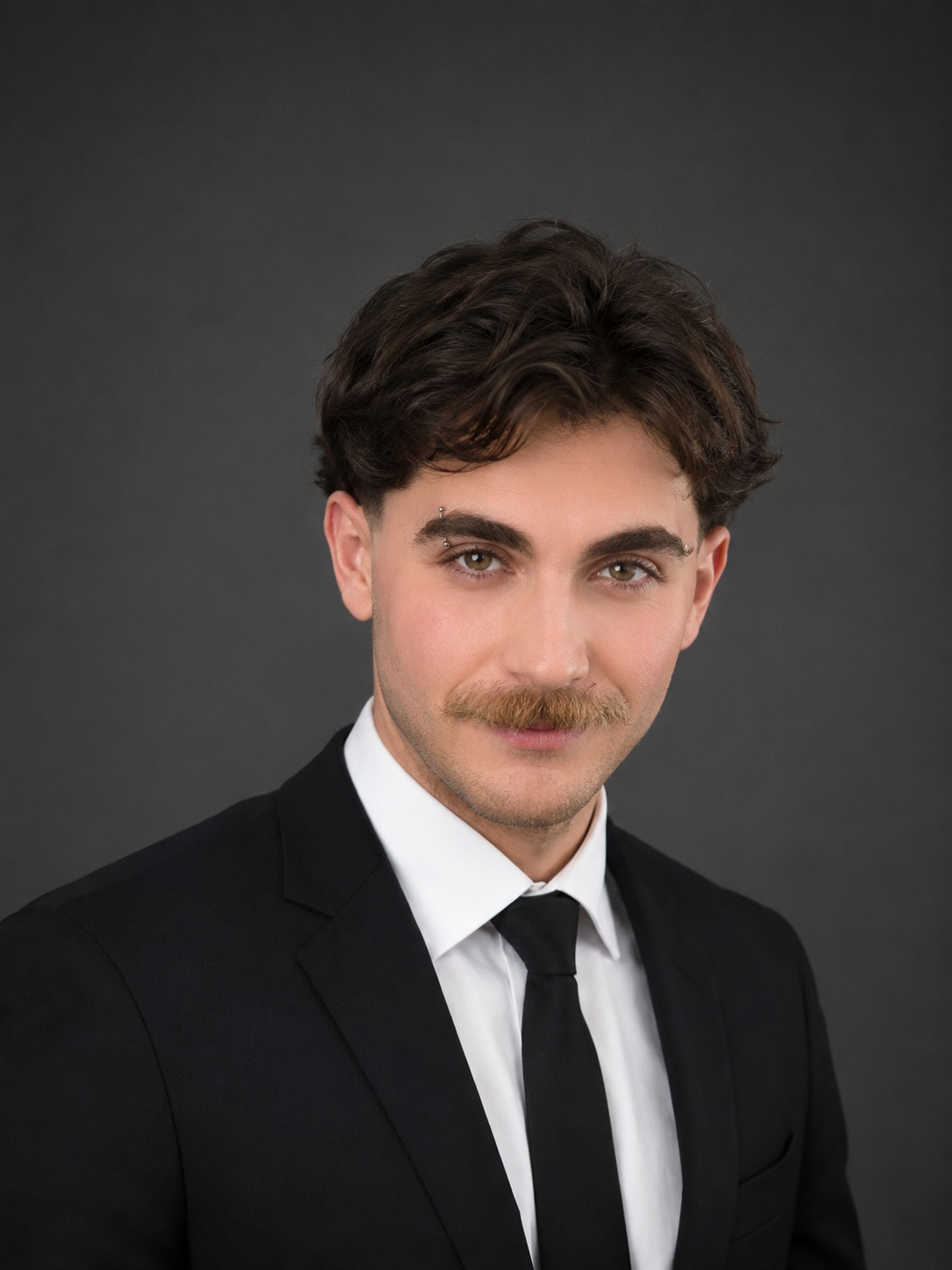 Portrait of Kiano Smith, Senior Associate at Ascent Financial Group